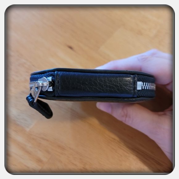 NWT Coach Darling Mint Black Round Coin Case - Picture 4 of 6